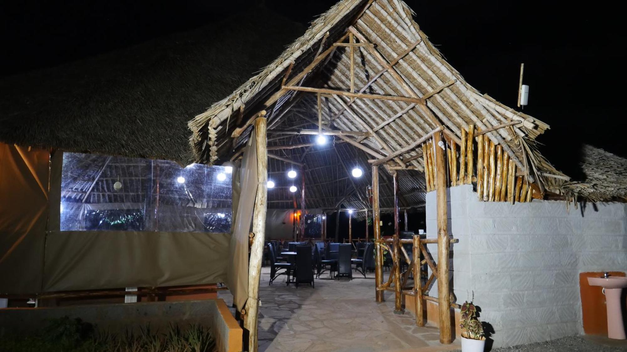 Tausa Tsavo Eco Lodge Voi Екстериор снимка